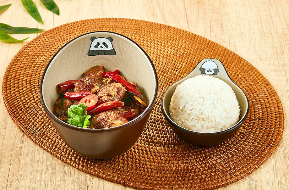 红烧川味牛腩配丝苗白饭