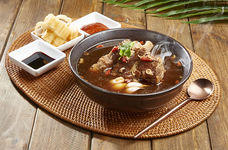 Pork Ribs in Herbal Soup (Bak Kut Teh) Pork Ribs in Herbal Soup (Bak Kut Teh)