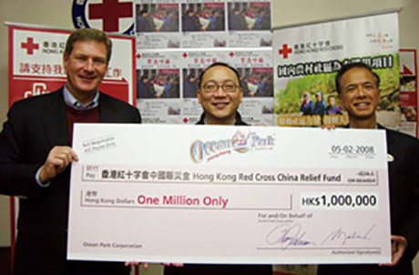 Pictured here is Ocean Park Chief Executive Tom Mehrmann (left) and Deputy Chief Executive Matthias Li (right), presenting a HK$1,000,000 cheque to Mr. Wilson Wong, Deputy Secretary General of Hong Kong Red Cross.