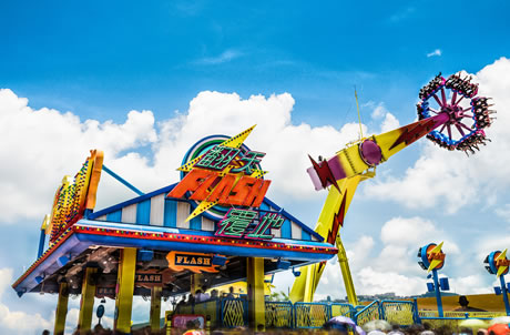 Ferris Wheel Panorama: Breathtaking Views & Fun