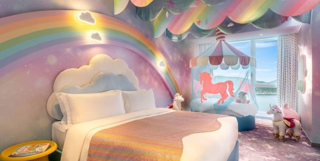 Rainbow Unicorn Room 