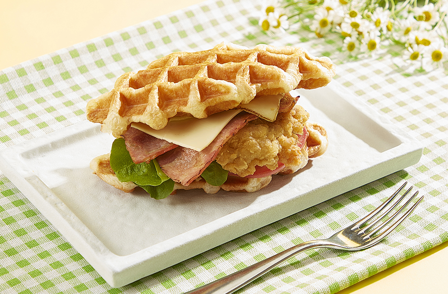 炸鸡窝夫三文治