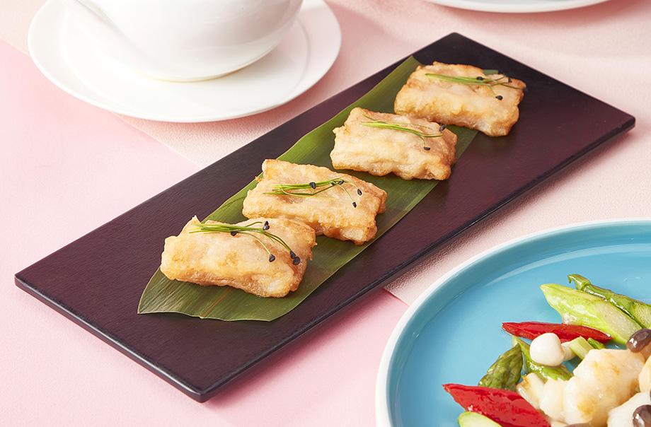 Deep-fried Fish Maw with Minced Shrimp
